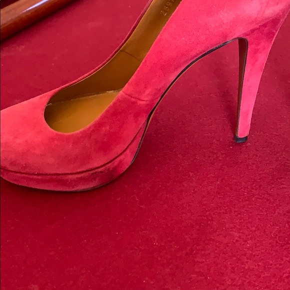 Gucci Red Platform Heels - Picture 3 of 6